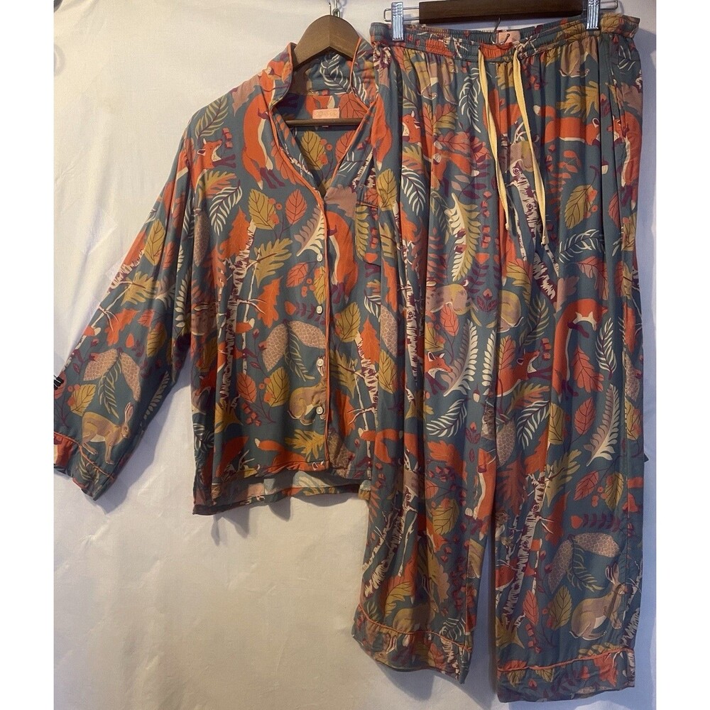 POWDER UK Woodland Kingdom Fox Hare Leaf Print Pajama Set Shirt & Crop Pants  M